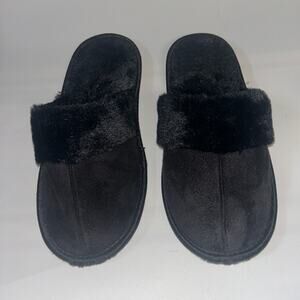NWOT Solid Black Faux Fur Slip On Slippers Women's Size S/M Small/Medium